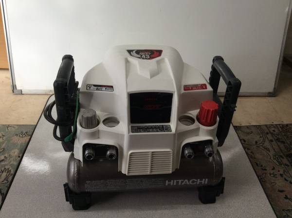 ★日立 エアーコンプレッサー ＰＡ２０００ＶＨ ★