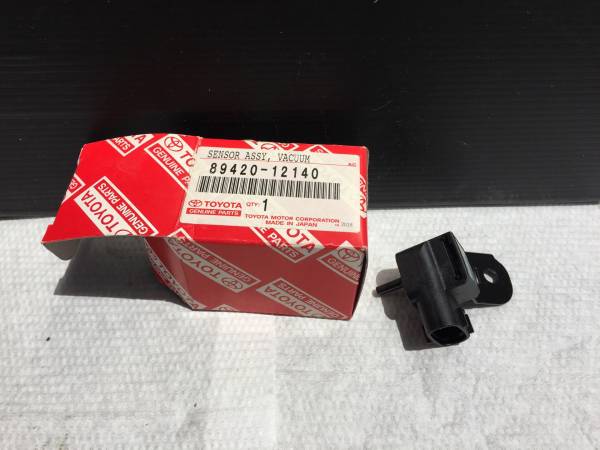 ★☆AE86にも♪　ＡＥ111　バキュームセンサー　新品☆★