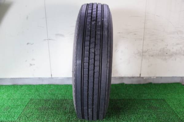 ブリヂストンR225 7.50R16 LT 14PR バリ山 １本限定 売り切り