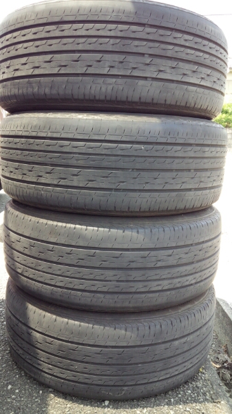 レグノ　225/45/18 4本