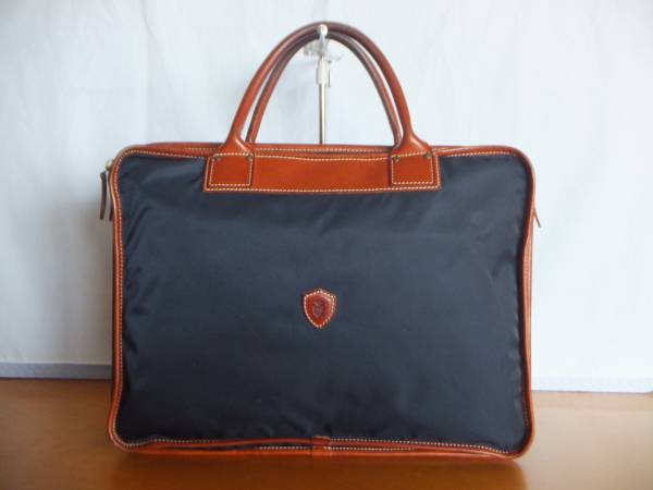 美品 フェリージ ビジネスバッグ A4収納可 ナイロン ネイビー 1993
