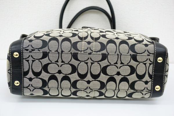 ＣＯＡＣＨ　シグネチャーショルダーバッグ　A品