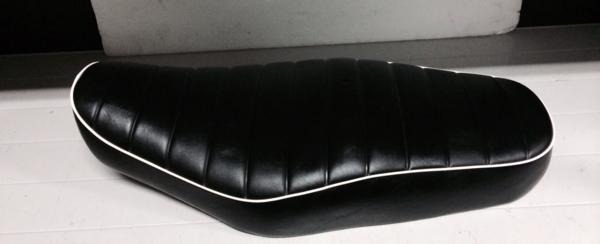 W650 純正シート シート オートバイ 【公式通販】