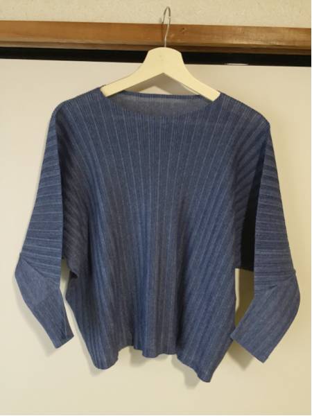 プリーツプリーズ イッセイミヤケ ドルマンカットソー ネイビー