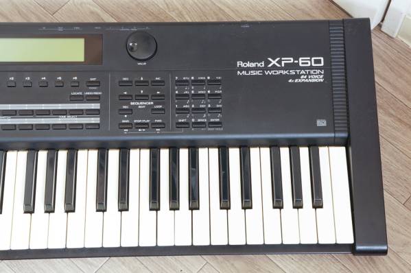 ☆即決美品 ローランド Roland XP-60 61鍵 シンセサイザー ☆即決美