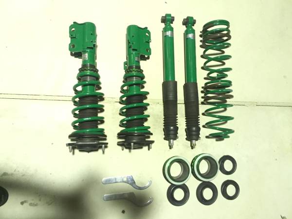 トヨタ プリウス ZVW30 ZVW35 TEIN STREET FLEX車高調 TEIN テイン 車