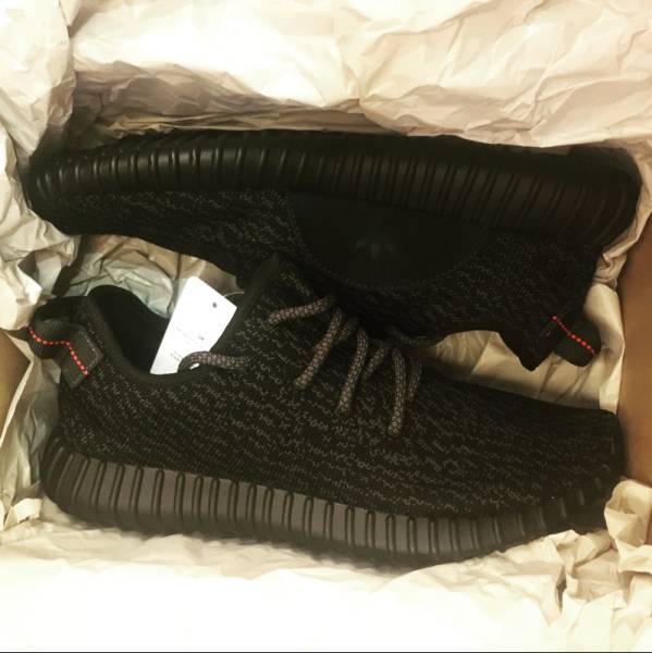 yeezy boost 350 US8 26CM 黒