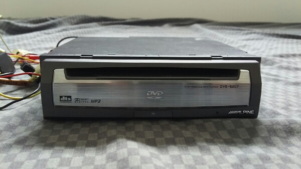 ☆アルパイン ALPINE DVDプレイヤー DVE－5207 動作確認済み☆ 自動車