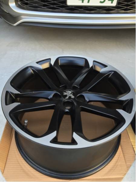 プジョー RCZ 難あり 2本セットゆがみフレあり 19 ジャンク