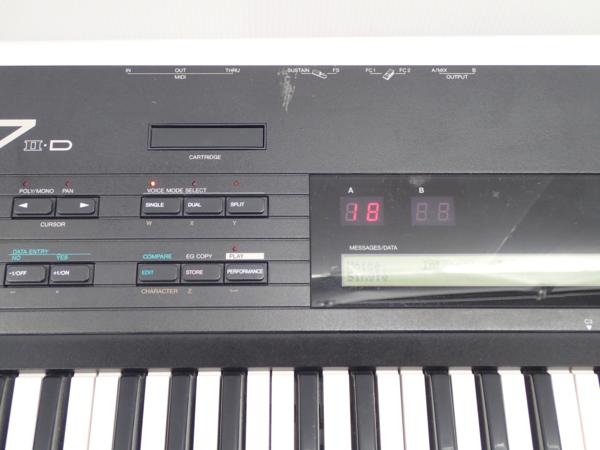 YAMAHA シンセサイザー DX7 II-D ジャンク S/N:18794 ◇44589-4