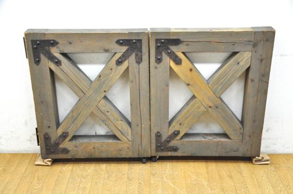 F114 ウエスタンドア 西部劇 パタパタ扉 車輪付き 木製 建具 売買されたオークション情報 Yahooの商品情報をアーカイブ公開 オークファン Aucfan Com