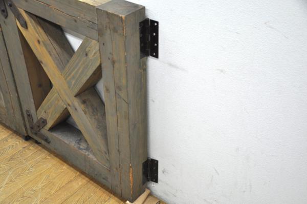 F114 ウエスタンドア 西部劇 パタパタ扉 車輪付き 木製 建具 売買されたオークション情報 Yahooの商品情報をアーカイブ公開 オークファン Aucfan Com