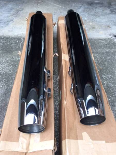 FLHX FLHR FLHTCUツーリングファミリー　北米純正マフラー