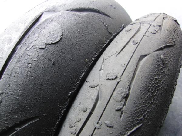 BS◎R10・R10 EVO. 前後セット. 120/70ZR17. 180/55ZR17. RS372