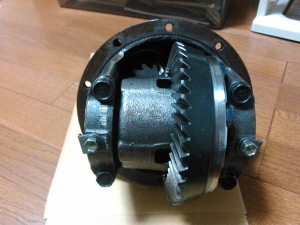 AE86 6.7インチLSD 後期25mm 4.3ファイナルギアセット AE86 後期用 デフ LSD キャリア付 ファイナル4.3 【送料込】 パーツ