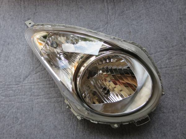 スズキ アルト HA25S 右 ヘッドライト HCR653 美品 純正