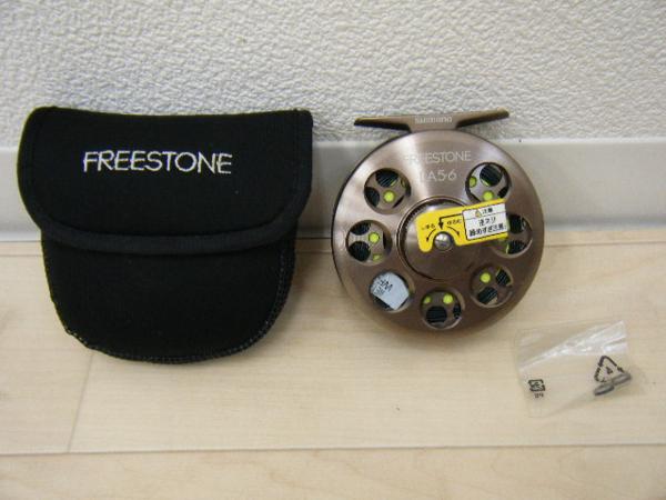 tむ7▼美品 シマノ フリーストーンLA5・6 ケース入 フライリール