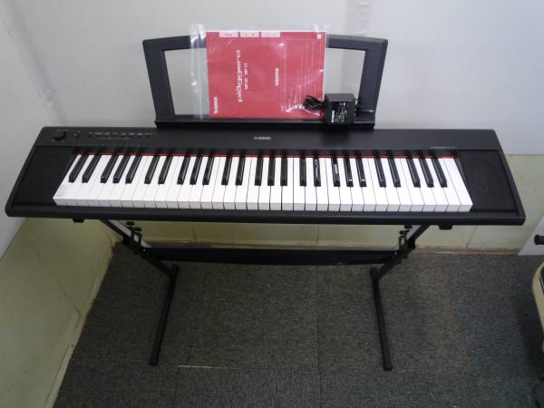 YAMAHA NP-11 電子ピアノ ヤマハ キーボード スタンド付 鍵盤楽器 楽器