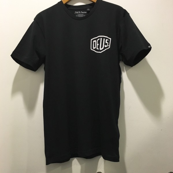新品 DEUS EX MACHINA チャリTシャツ【BLK　/ XSサイズ】