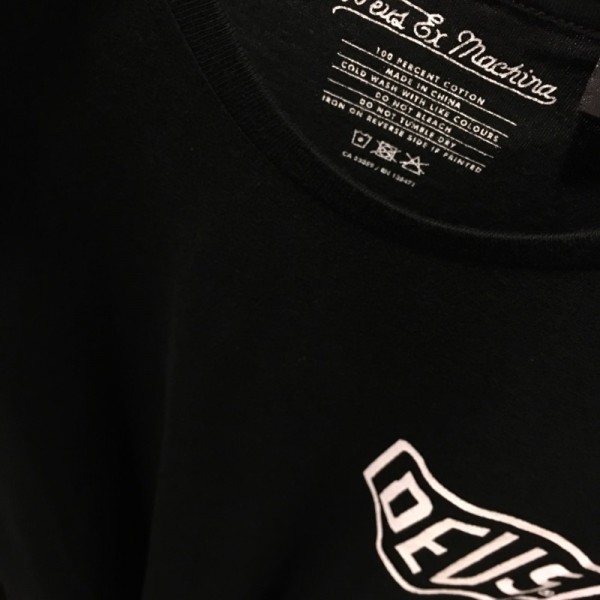 新品 DEUS EX MACHINA チャリTシャツ【BLK　/ XSサイズ】