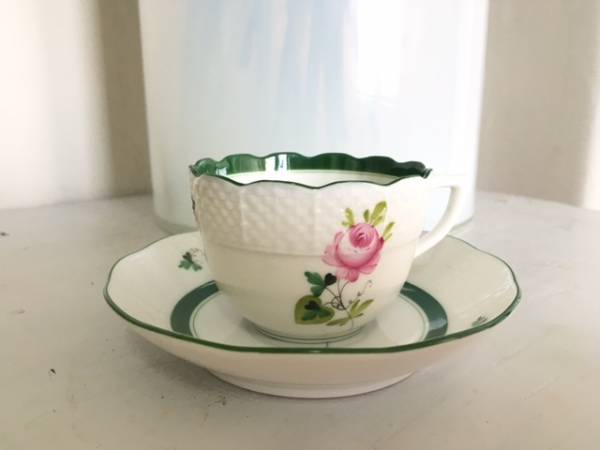 ◇お値下げ!◇ヘレンド◇カップ&ソーサー◇ウィーンの薔薇 ◇お値下げ!◇ヘレンド◇カップ&ソーサー◇ウィーンの薔薇