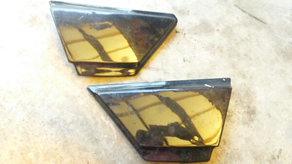 Z400FX 純正サイドカバー