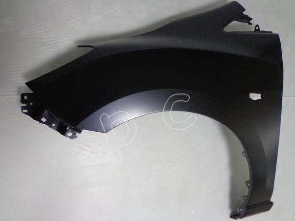 マツダ プレマシー CWFFW CWEFW CWEAW H22.5～ 左 フェンダー ②