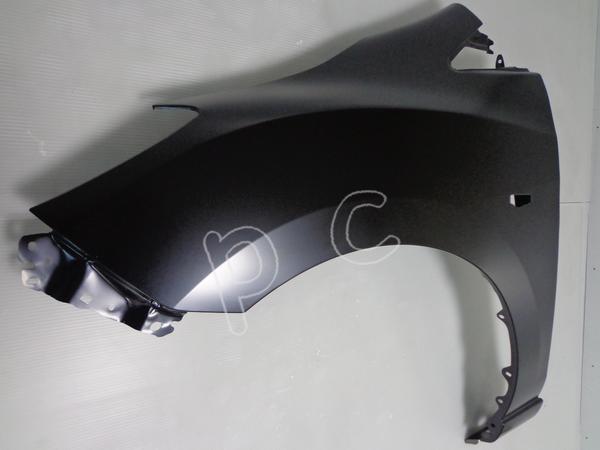 マツダ プレマシー CWFFW CWEFW CWEAW H22.5～ 左 フェンダー ②