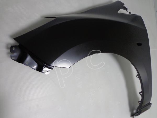 マツダ プレマシー CWFFW CWEFW CWEAW H22.5～ 左 フェンダー ②