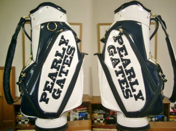 美品パーリーゲイツ　エナメル　人気カラー　白紺　ゴルフバッグ