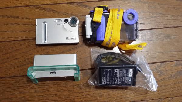 ★ 中古 デジカメ 防水ケース付き EX-S2 EWC-1 ★_1