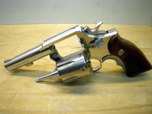 新品，限定セール】 【コクサイ】 S&W .357 MAGNUM 木製グリップ