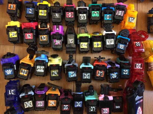 仮面ライダーフォーゼスイッチ大量と、ベルト（ジャンク）