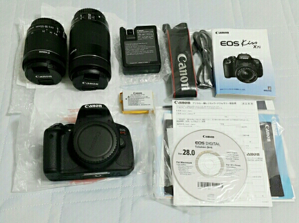 Canonキャノン一眼レフカメラ EOS Kiss X7i ダブルズームキット Canonキャノン一眼レフカメラ EOS Kiss X7i ダブルズームキット