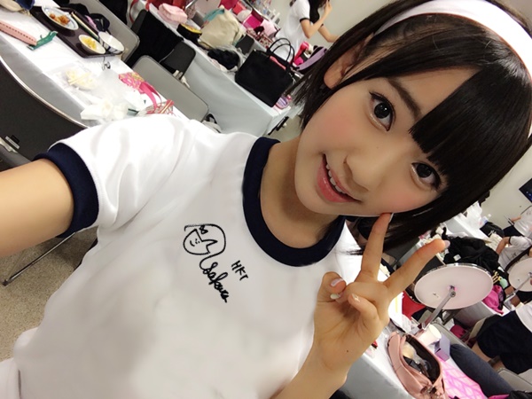 証明写真付】宮脇咲良 直筆サイン入体操服 HKT48 AKB48(サイン)｜売買