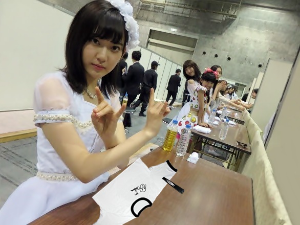 証明写真付】宮脇咲良 直筆サイン入体操服 HKT48 AKB48(サイン)｜売買