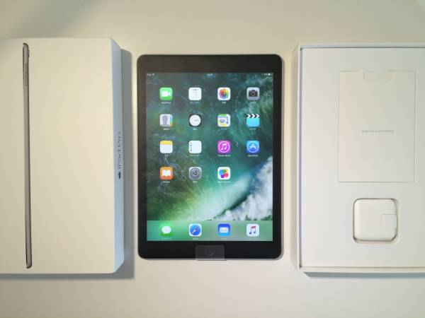 【新品同様】Apple iPad Pro 9.7 Wi-Fi 32Gスペースグレイ