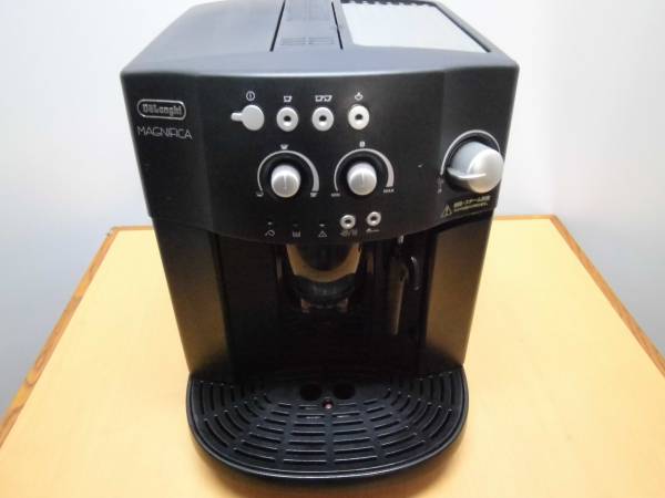 デロンギ 全自動コーヒーマシン マグニフィカ ESAM1000SJ