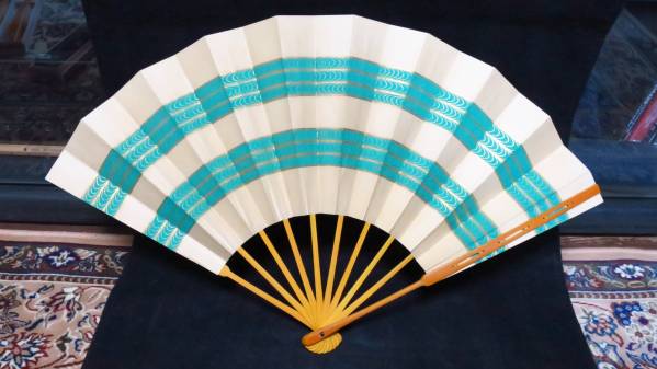 京都十松屋製 観世流 尺一扇 丁子三段水巻(萌) 紙箱・扇子入れ付