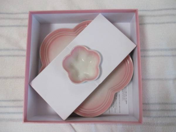 ルクルーゼ パウダーピンク フラワープレート ボウルSET ♡ルクルーゼ