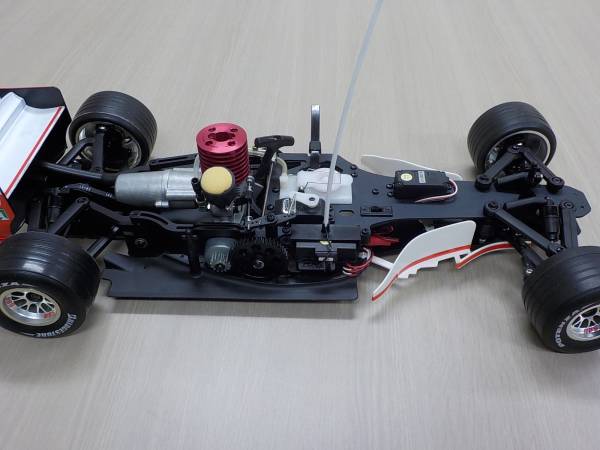未組立 デアゴ 週刊 フェラーリ ラジコンカー F2004 1-73号+専用