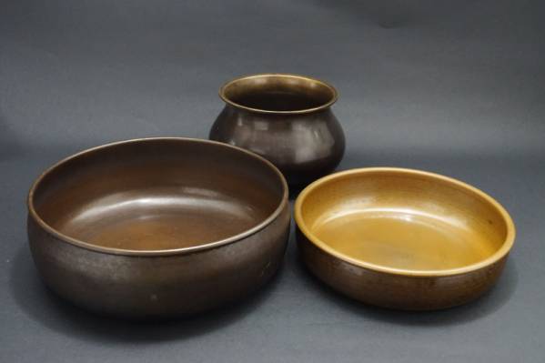 467☆黄銅製　建水　3点まとめて 鎚目 餌畚 鉄盥 茶道具 時代