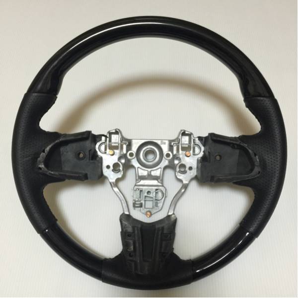 タントＬＡ600Ｓ、610Ｓ黒木目調ハンドル