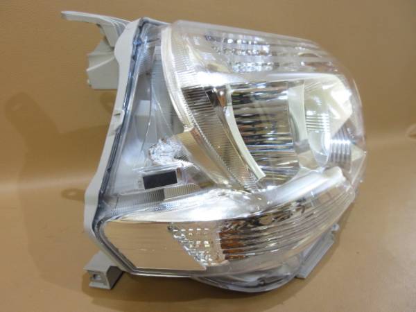 8612☆NCP81G/85G（シエンタ ダイス）HID/右ヘッドライト ライト
