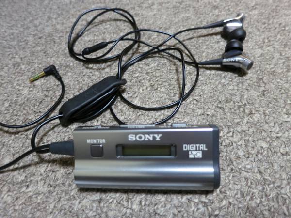 SONY ノイズキャンセリングヘッドホン MDR-NC300D ソニー、カナル型