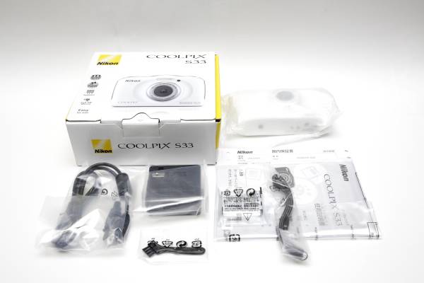 カメラ Nikon ニコン COOLPIX S33