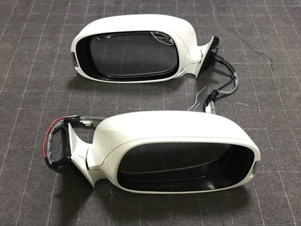 18マジェスタ/ゼロクラウン純正LEDウインカー付サイドドアミラー