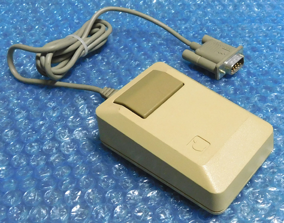 Apple M0100 Mouse (Mac128K/512K/Plus/Lisa) [管理:KX46]
