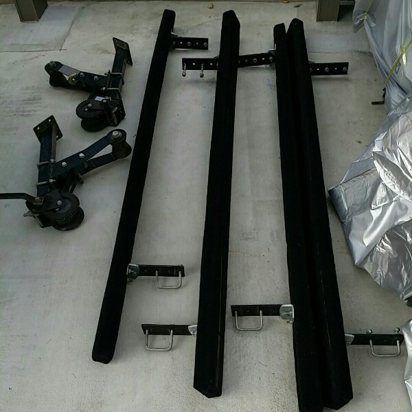 中古シーマリン２舶トレーラー積用部品手動ウインチ2個、台4個