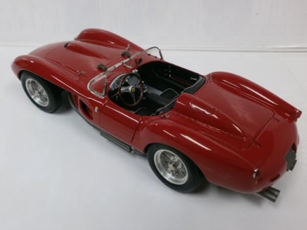 0 1⁄18 CMC 1 テスタロッサ フェラーリ Ferrari Testa Rossa - Pontoon